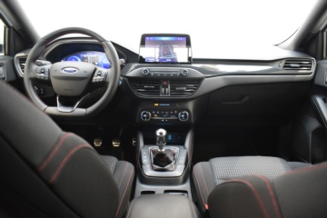 FORD FOCUS Sportbreak 1.0 Ecoboost ST Line 125CV - Ítem13