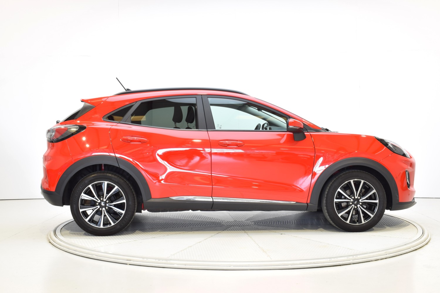 FORD PLUMA TITANIUM 1.0 EcoBoost 125cv Titanium MHEV - Ítem5