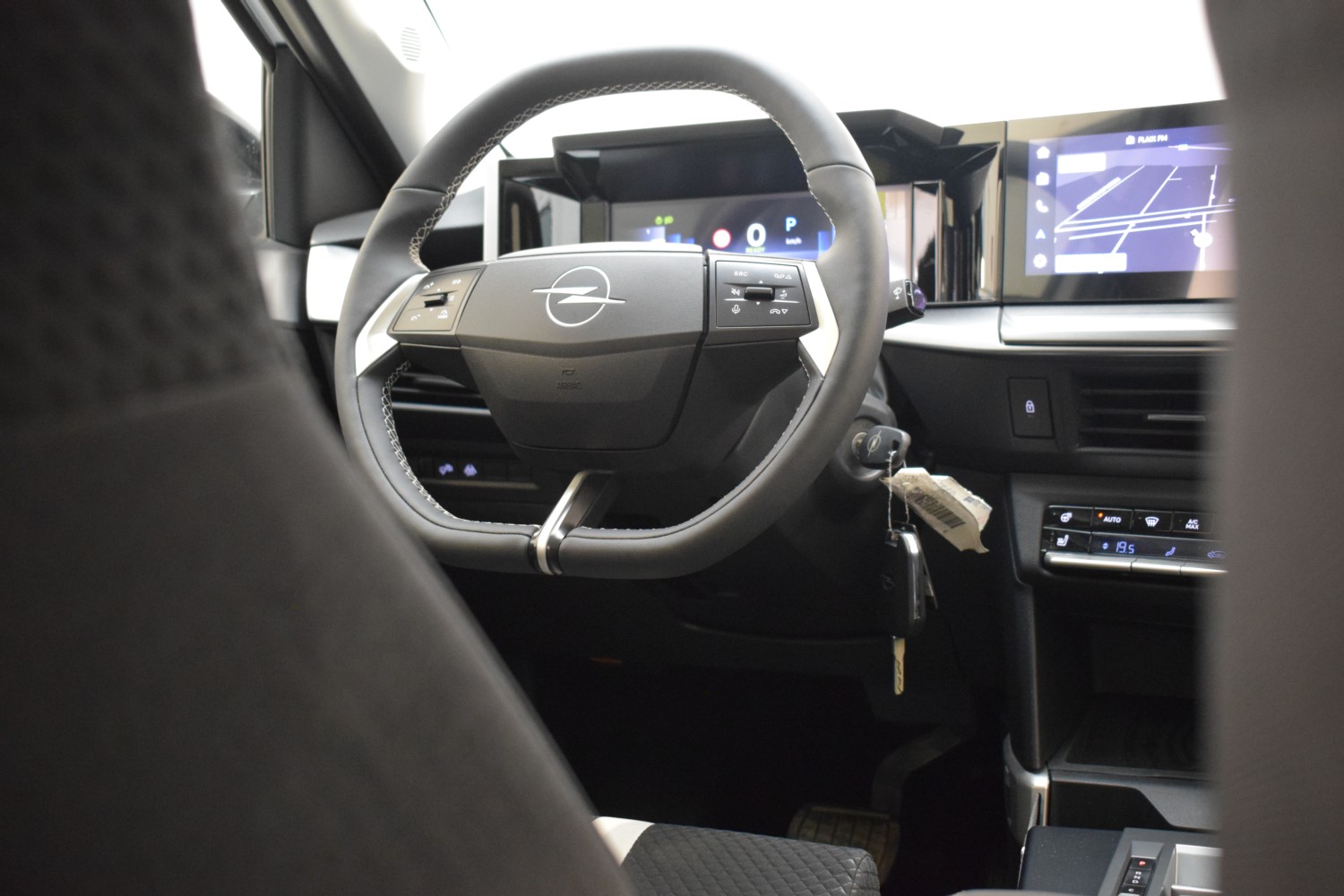 OPEL FRONTERA GS ELECTRIC 113CV (44KW BAT) - Ítem19