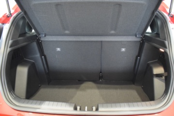 HYUNDAI BAYON BLACK LINE 1.0T 66kW (90CV) - Ítem8