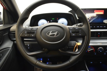 HYUNDAI BAYON BLACK LINE 1.0T 66kW (90CV) - Ítem12