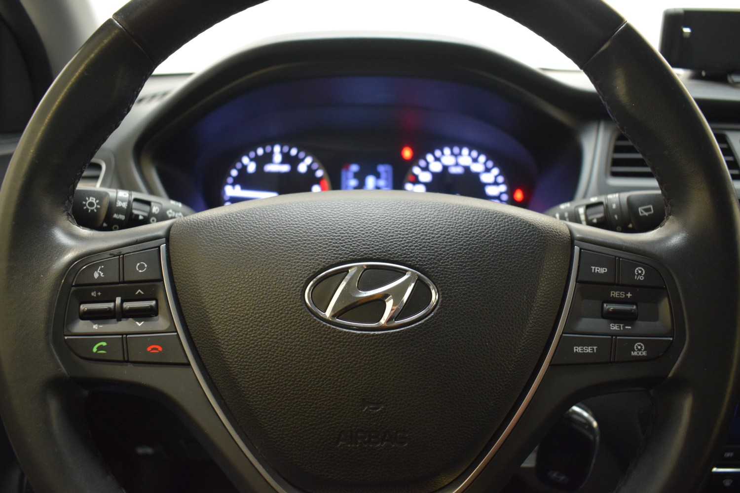 HYUNDAI I20 ACTIVE 1.4 CRDi - Ítem9