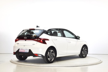HYUNDAI i20 KLASS 1.0 TGDI 74kW (100CV) 48V - Ítem4