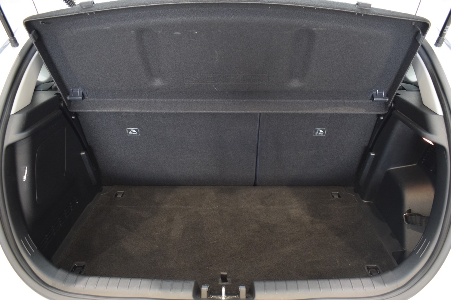 HYUNDAI i20 KLASS 1.0 TGDI 74kW (100CV) 48V - Ítem8