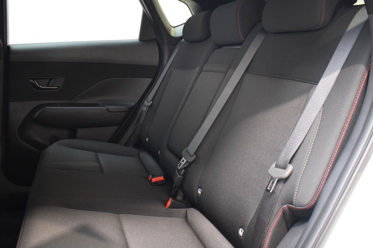 HYUNDAI KONA NLINE HEV 1.6GDI 129CV DT - Ítem24