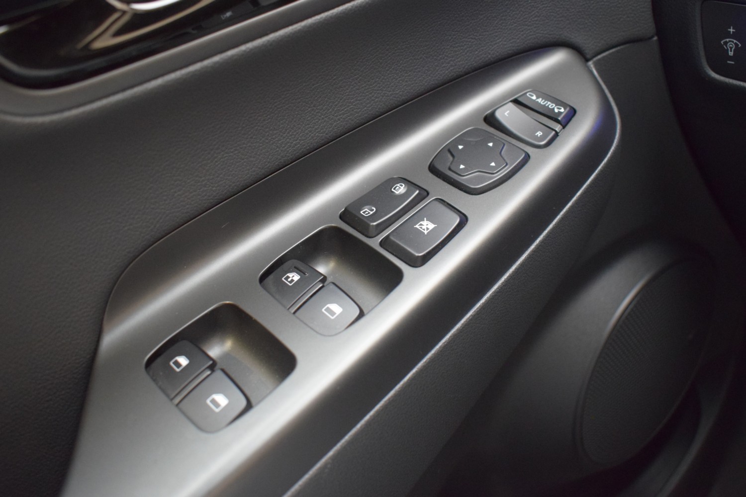 HYUNDAI KONA STYLE 1.6 TGDI Sky 4X4 DT AUT - Ítem12