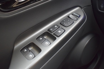 HYUNDAI KONA STYLE 1.6 TGDI Sky 4X4 DT AUT - Ítem12