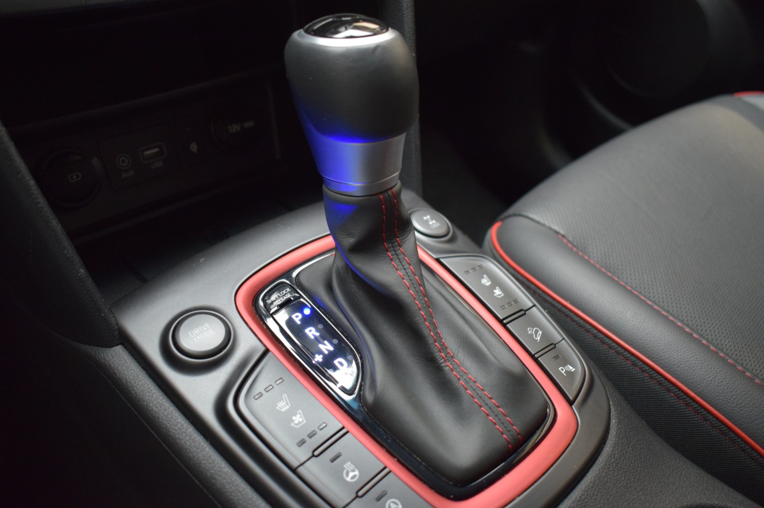 HYUNDAI KONA STYLE 1.6 TGDI Sky 4X4 DT AUT - Ítem14