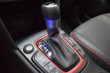 HYUNDAI KONA STYLE 1.6 TGDI Sky 4X4 DT AUT - Ítem14