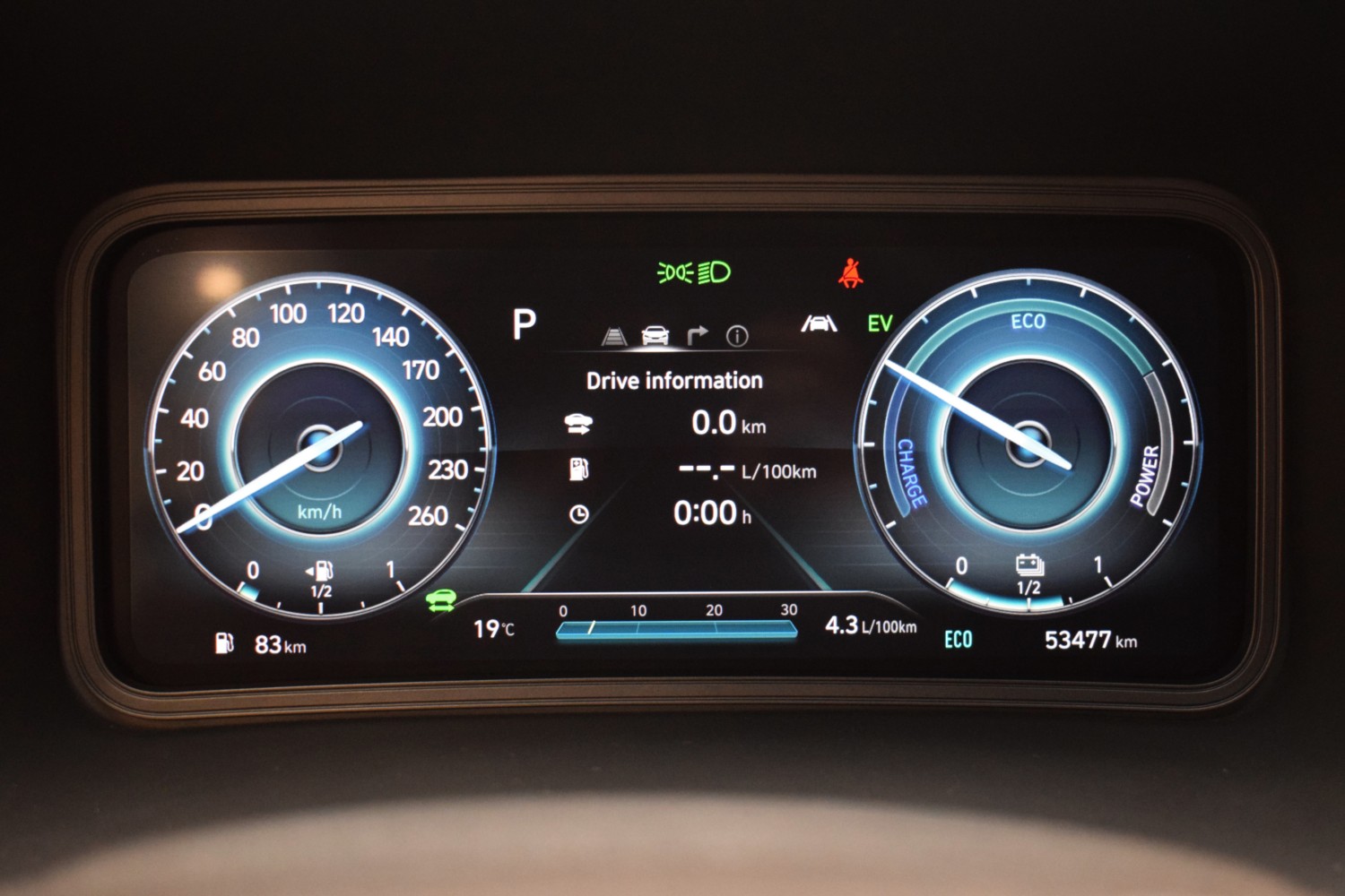 HYUNDAI KONA TECNO 1.6 GDI HEV 2C DCT - Ítem9