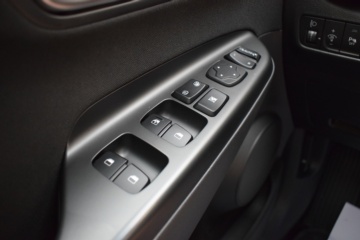 HYUNDAI KONA TECNO 2C HEV 141CV - Ítem13