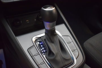 HYUNDAI KONA TECNO 2C HEV 141CV - Ítem15