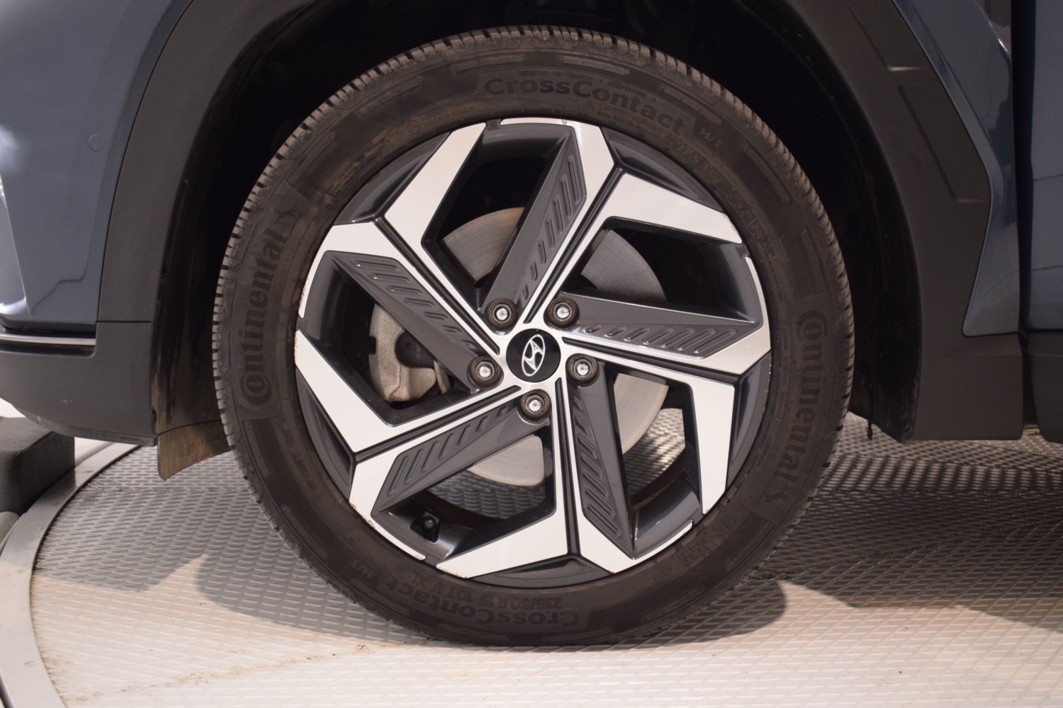 HYUNDAI TUCSON STYLE 1.6 TGDI 132kW (180CV) 48V DCT 4x4 - Ítem10