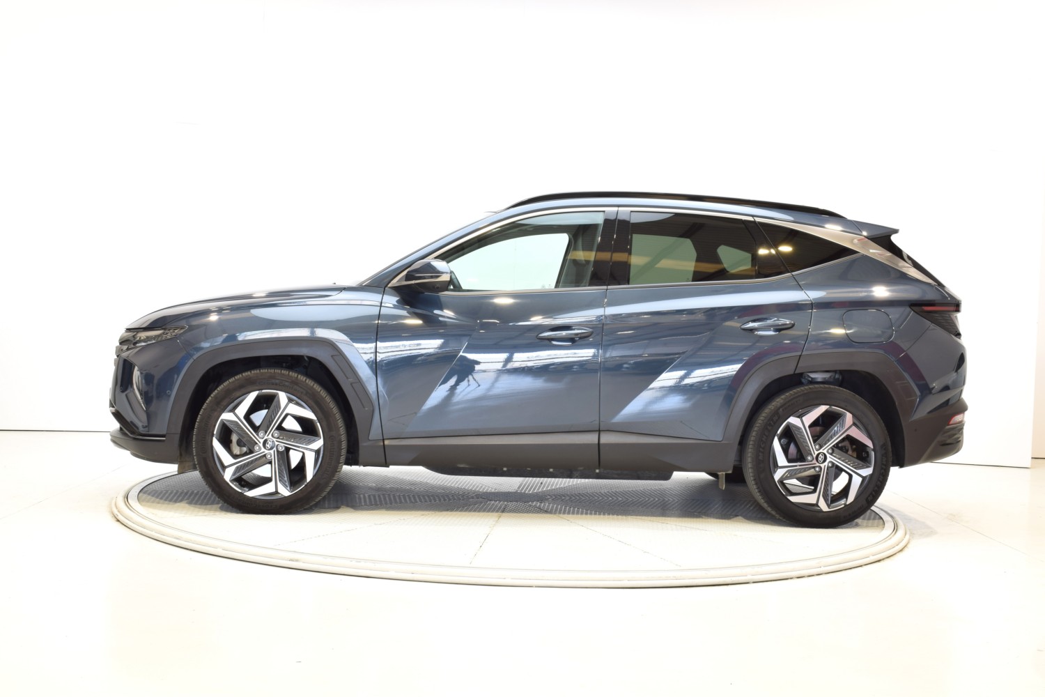 HYUNDAI TUCSON STYLE 1.6 TGDI 132kW (180CV) 48V DCT 4x4 - Ítem1