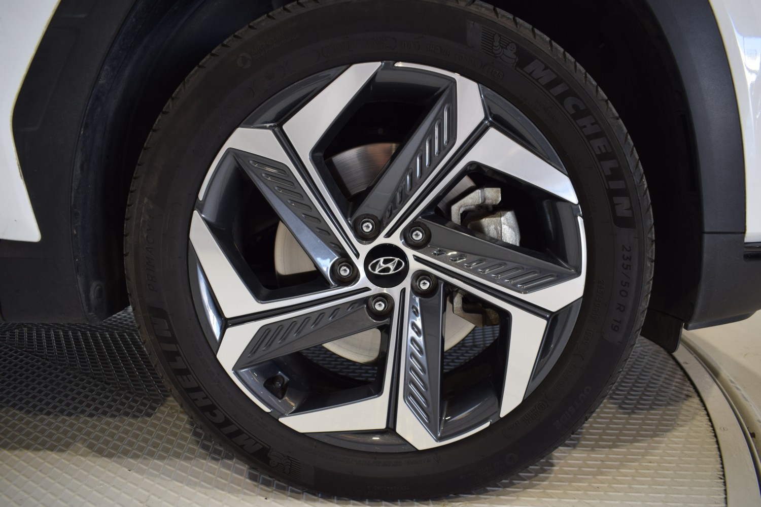 HYUNDAI TUCSON TECNO SKY 1.6 TGDI PHEV 195kW Auto 4x4 - Ítem8