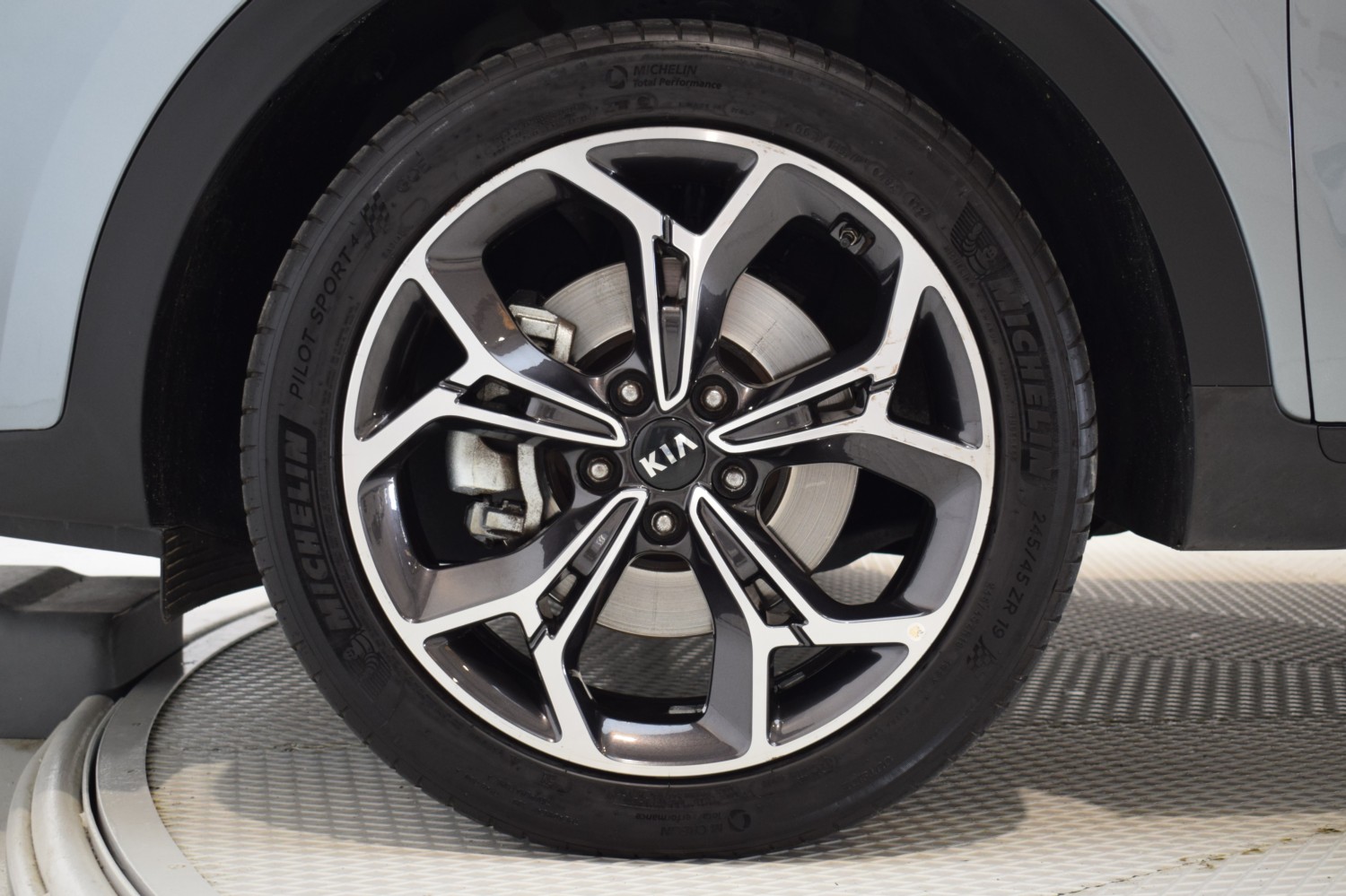 KIA SPORTAGE GT Line Essential 1.6 MHEV 136CV 4X2 - Ítem9