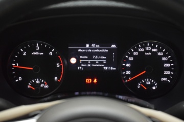 KIA SPORTAGE GT Line Essential 1.6 MHEV 136CV 4X2 - Ítem10