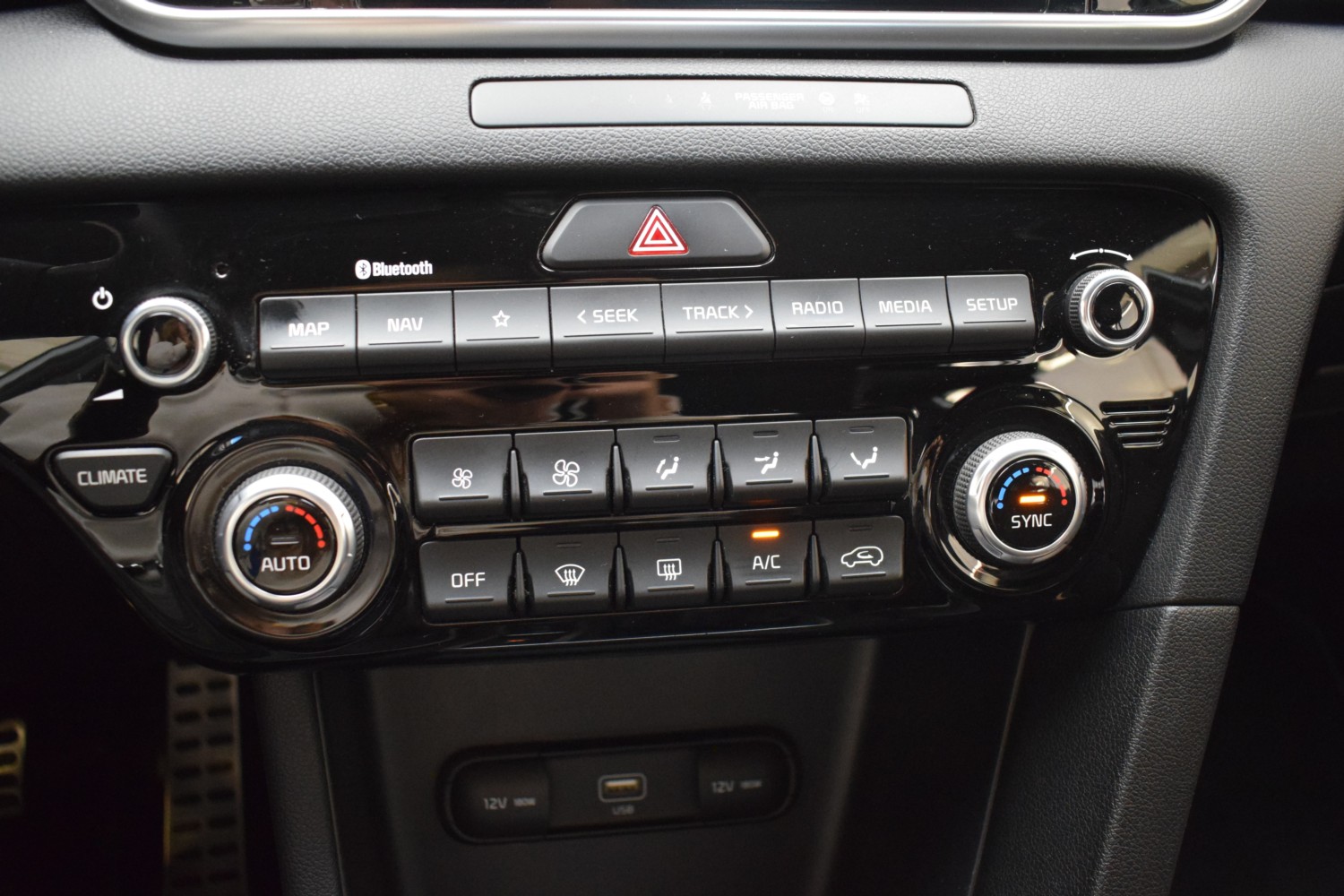 KIA SPORTAGE GT Line Essential 1.6 MHEV 136CV 4X2 - Ítem19