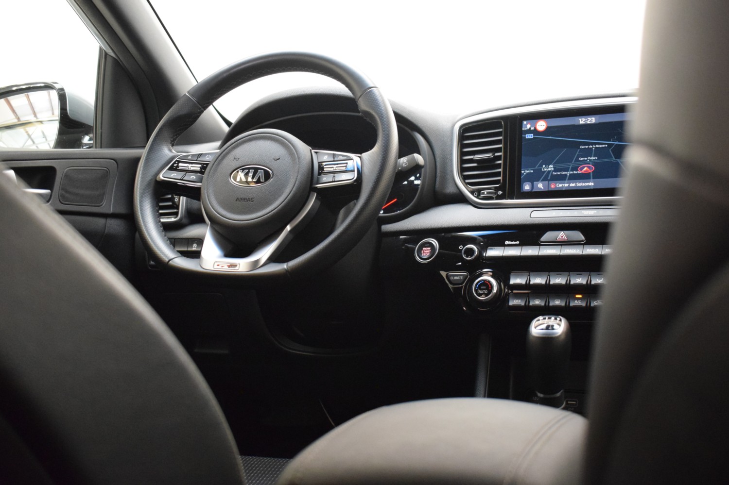 KIA SPORTAGE GT Line Essential 1.6 MHEV 136CV 4X2 - Ítem21