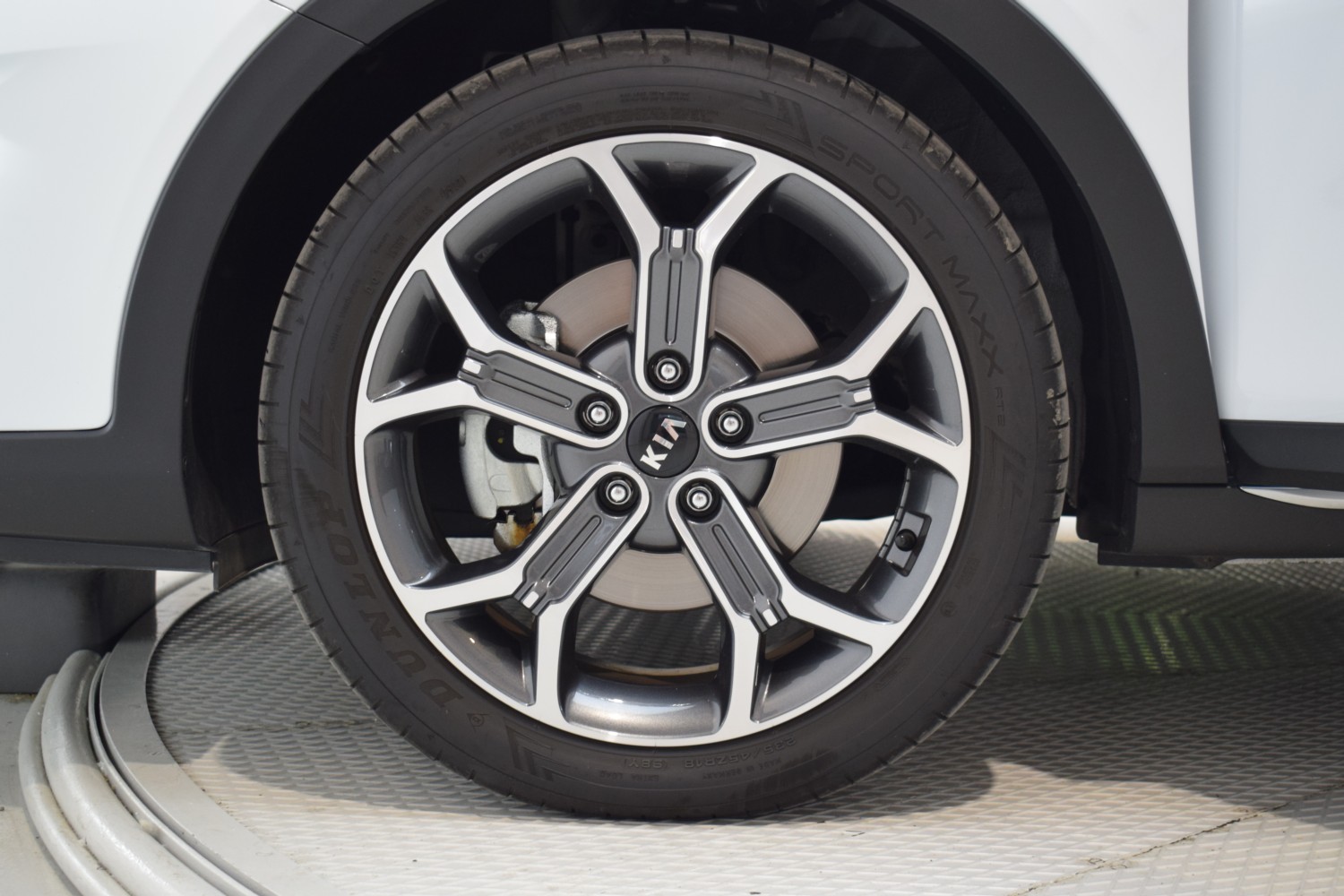 KIA TECH XCEED 1.6 CRDI (136CV) DCT - Ítem9
