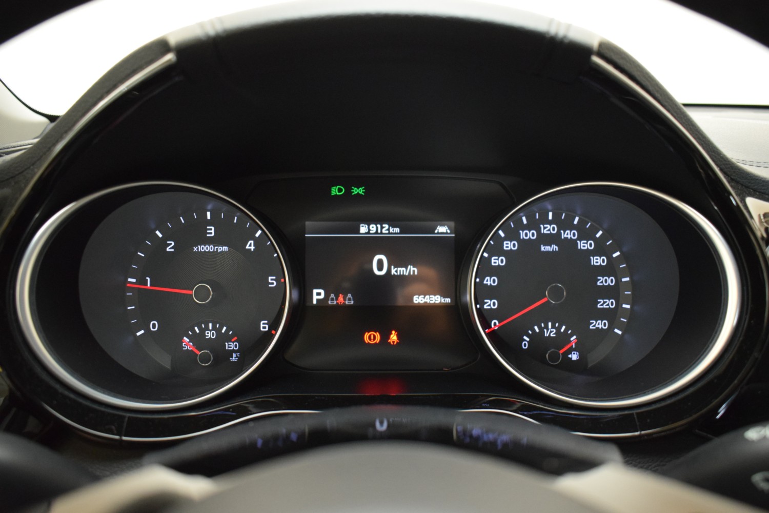 KIA TECH XCEED 1.6 CRDI (136CV) DCT - Ítem10