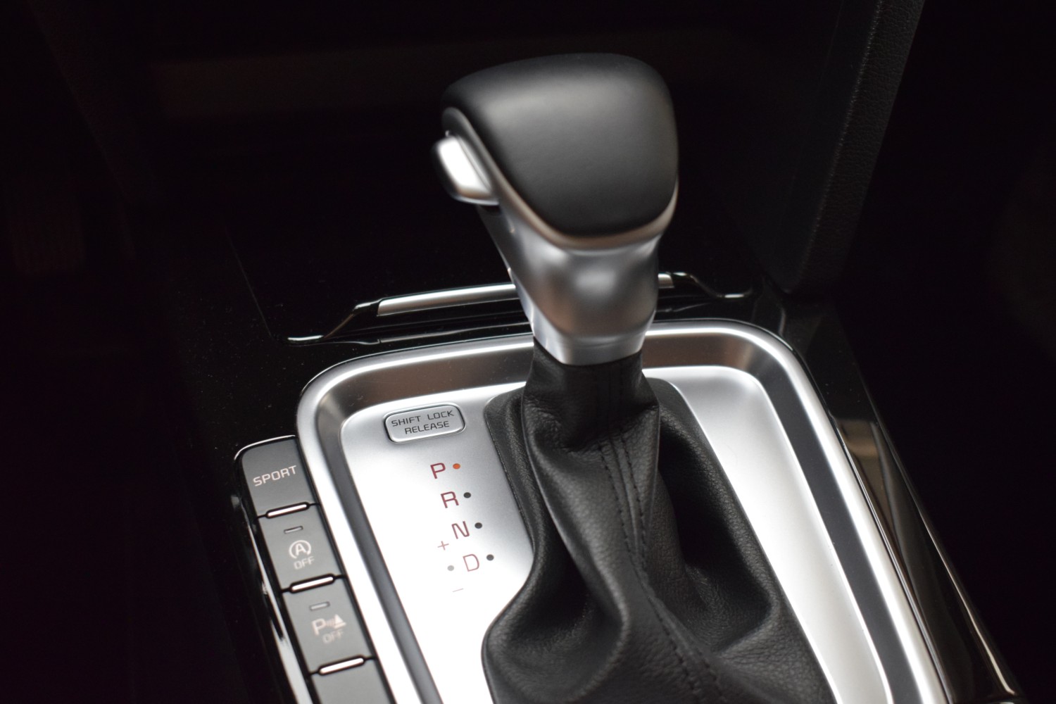 KIA TECH XCEED 1.6 CRDI (136CV) DCT - Ítem16