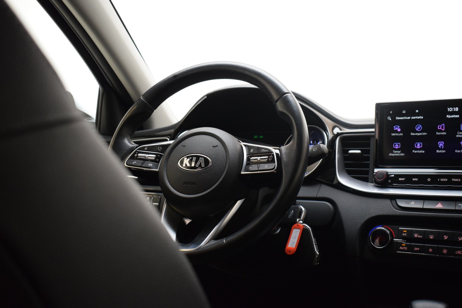 KIA TECH XCEED 1.6 CRDI (136CV) DCT - Ítem23