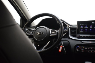 KIA TECH XCEED 1.6 CRDI (136CV) DCT - Ítem23