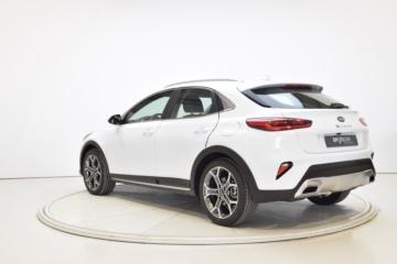 KIA TECH XCEED 1.6 CRDI (136CV) DCT - Ítem2