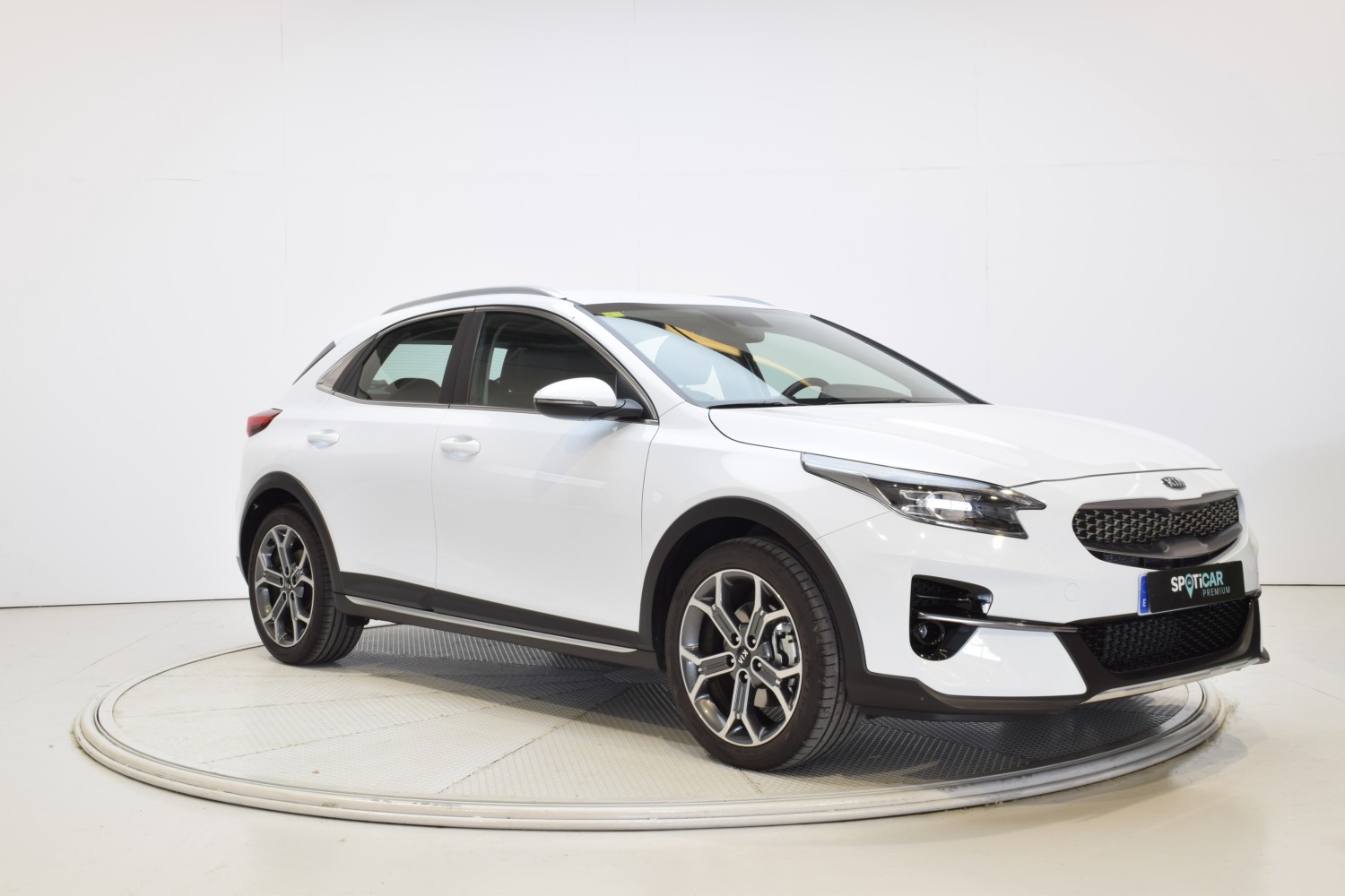KIA TECH XCEED 1.6 CRDI (136CV) DCT - Ítem6