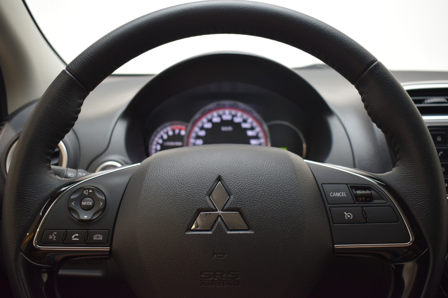 MITSUBISHI SPACE STAR MPI KATEKI 1.2 70CV - Ítem12