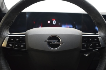 OPEL ASTRA GS 1.2T XHT 96kW (130CV) - Ítem11