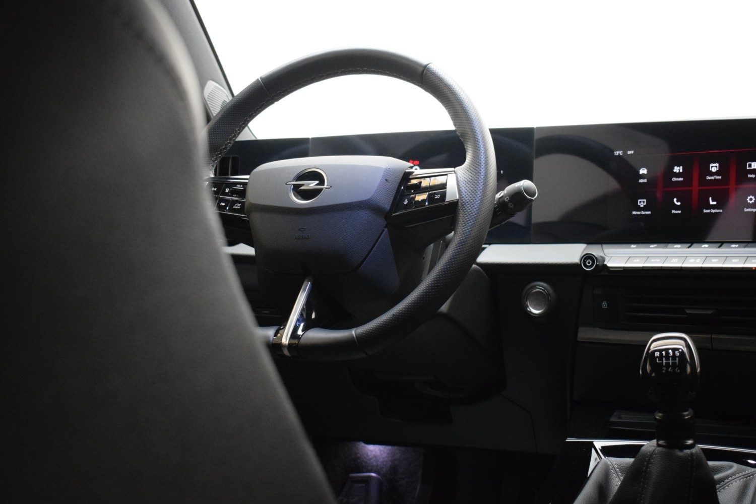 OPEL ASTRA GS 1.2T XHT 96kW (130CV) - Ítem21
