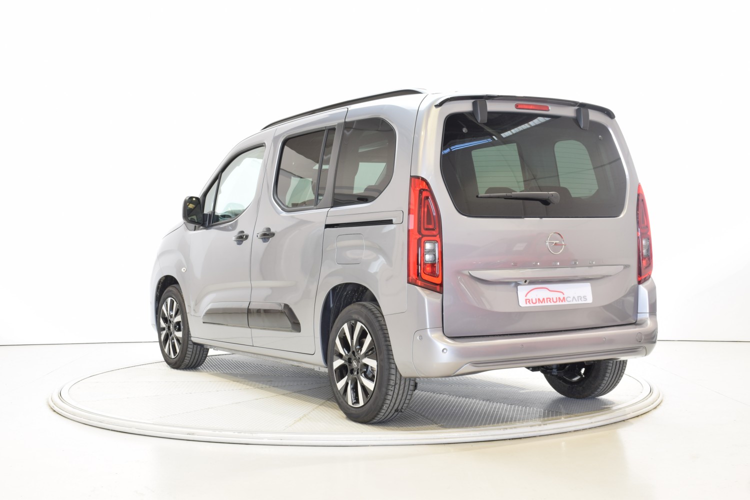 OPEL COMBO GS 130 Cv 1.5 Td S/S AT8 - Ítem2
