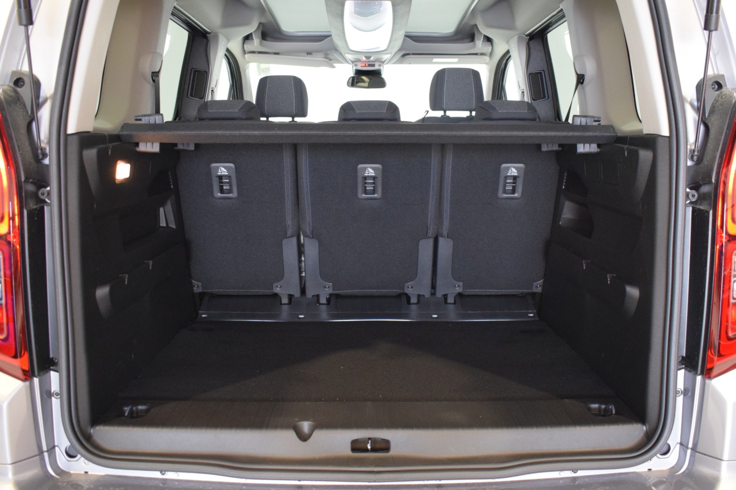 OPEL COMBO GS 130 Cv 1.5 Td S/S AT8 - Ítem8