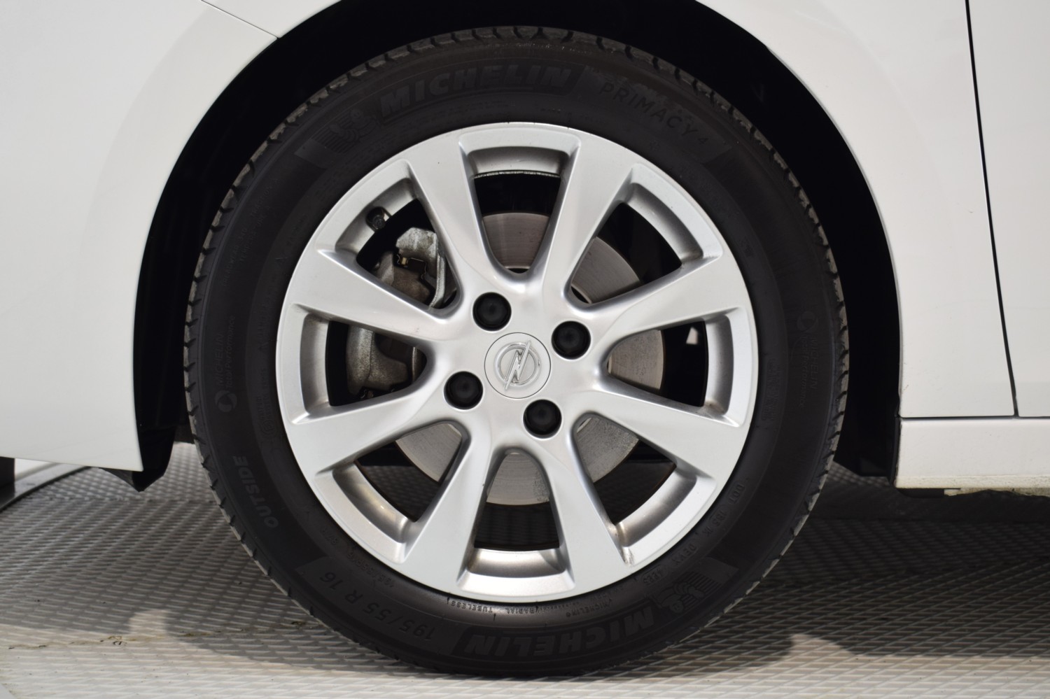 OPEL CORSA ELEGANCE 1.2T XHL 74kW (100CV) - Ítem9