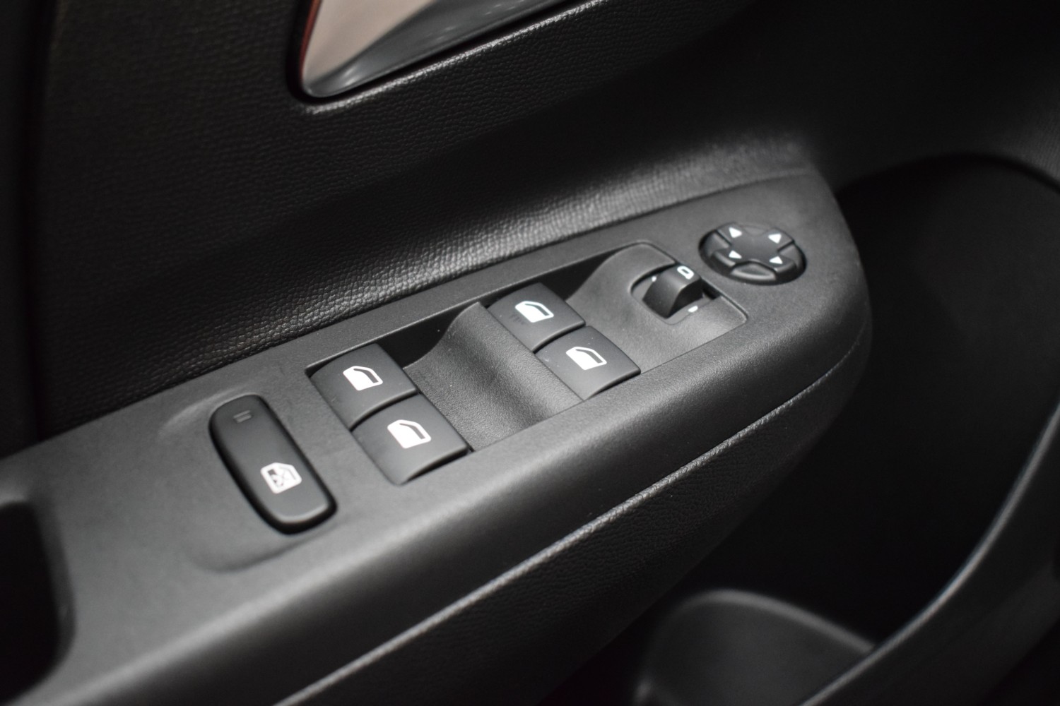 OPEL CORSA ELEGANCE 1.2T XHL 74kW (100CV) - Ítem14