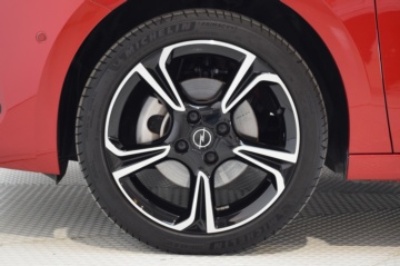 OPEL CORSA GS 1.2T XHL 74kW (100CV) - Ítem9