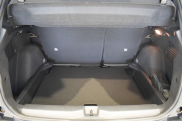 HYUNDAI i10 N LINE 1.2 84CV - Ítem8