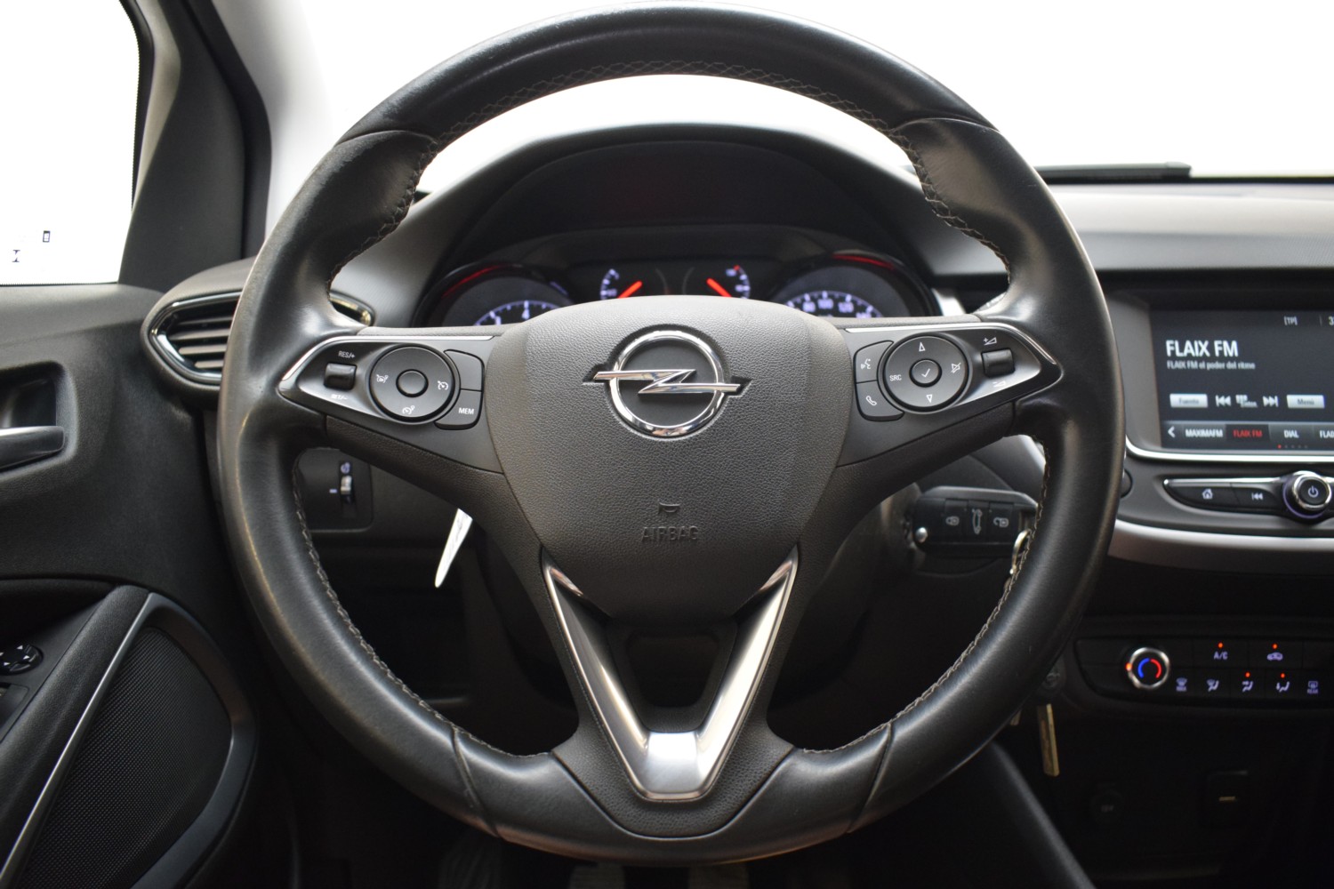 OPEL CROSSLAND X SELECTIVE 1.6T 100cv - Ítem12