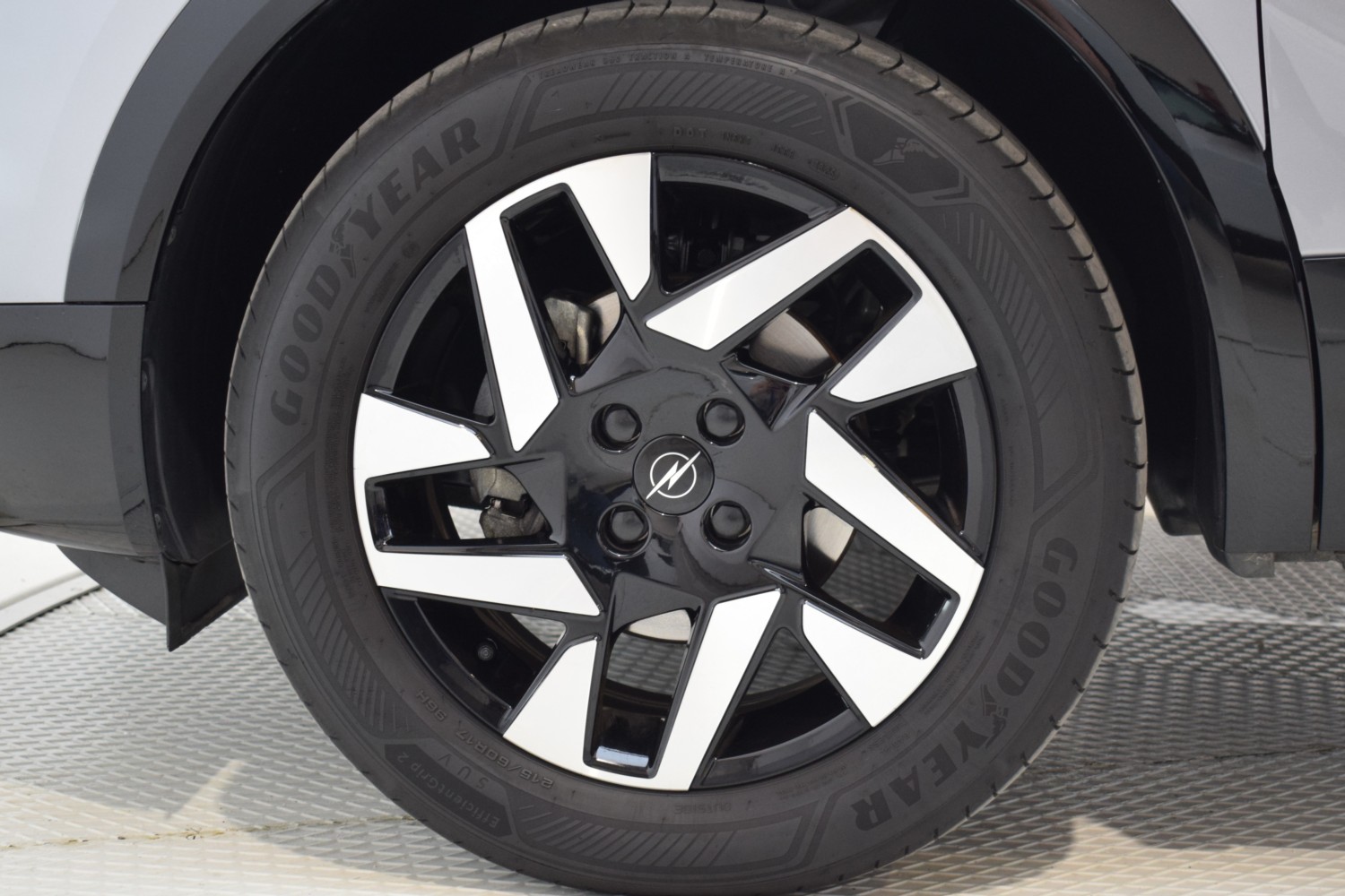 OPEL MOKKA GS 1.2 T 100kW (136 CV) - Ítem9