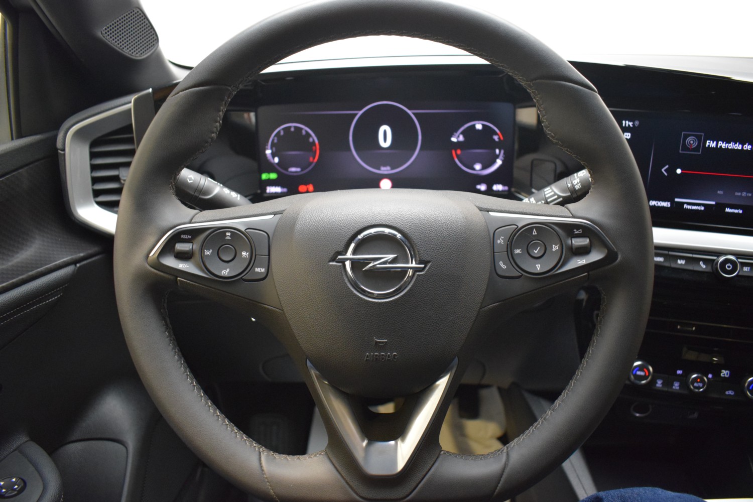 OPEL MOKKA ULTIMATE 1.2 T 100kW (136 CV) - Ítem12