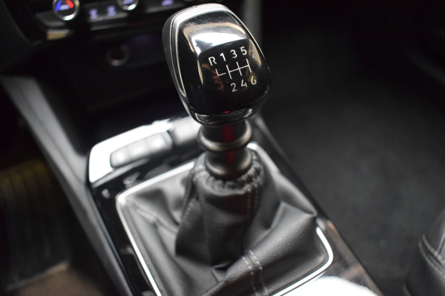 OPEL MOKKA ULTIMATE 1.2 T 100kW (136 CV) - Ítem16