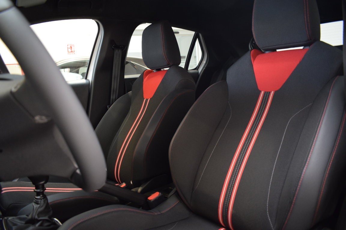 OPEL CORSA GS 1.2 T 100 CV 6 VEL. - Ítem17
