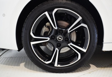 OPEL CORSA GS 1.2 T 100 CV 6 VEL. - Ítem28