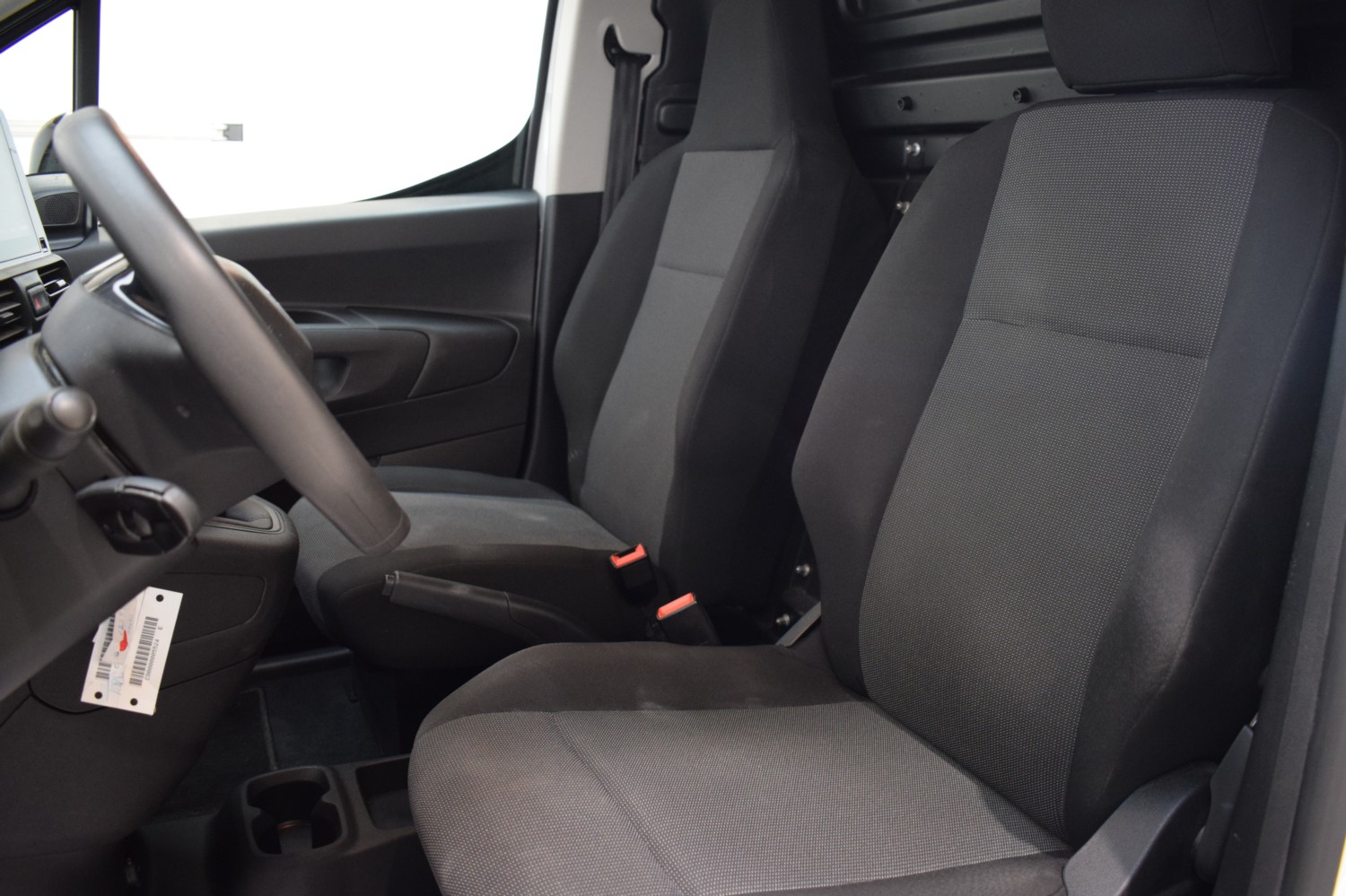 PEUGEOT Partner Furgon 1.5 BlueHDI S&S Standard 600kg 100CV - Ítem19