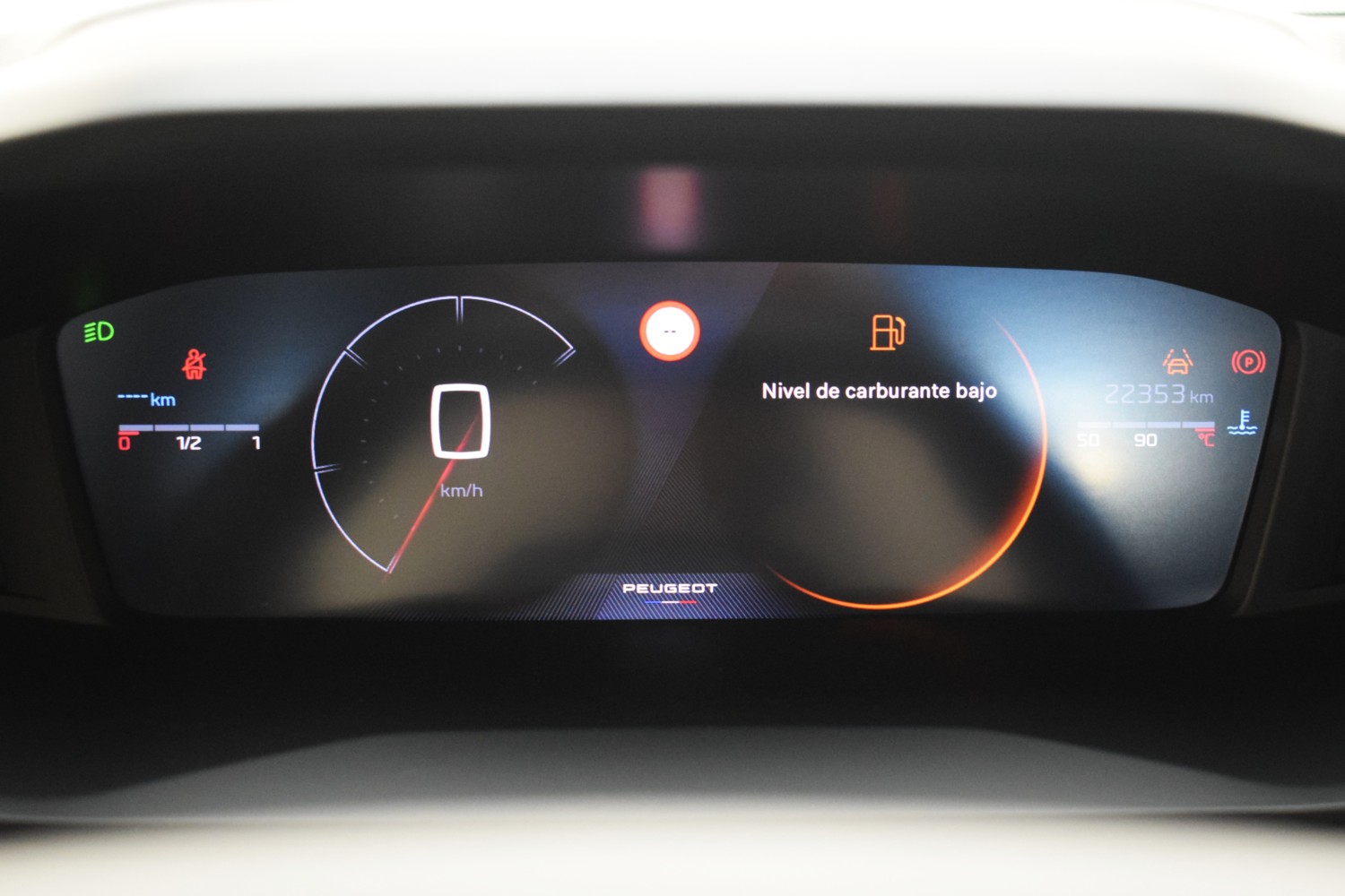 PEUGEOT 2008 ALLURE Puretech 100 S&S 6 Vel. MAN - Ítem10