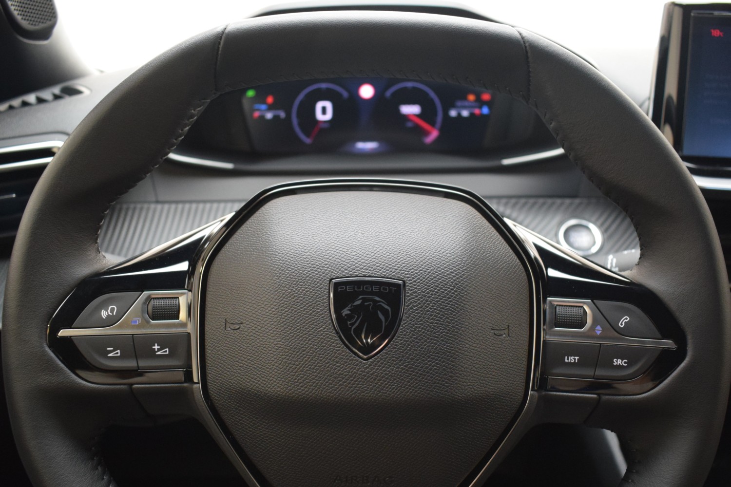 PEUGEOT 2008 ALLURE Puretech 100 S&S 6 Vel. MAN - Ítem11