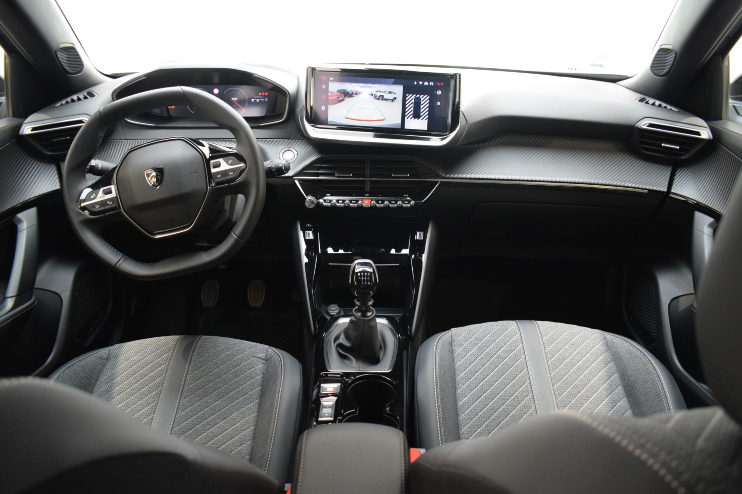 PEUGEOT 2008 ALLURE Puretech 100 S&S 6 Vel. MAN - Ítem13