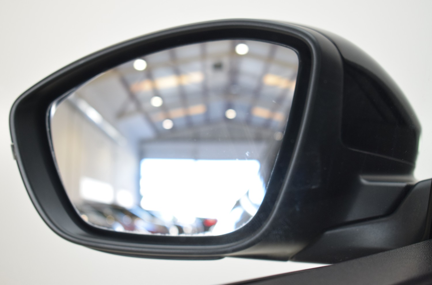 PEUGEOT 2008 ALLURE Puretech 100 S&S 6 Vel. MAN - Ítem15